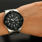 Casio - MRW-200HD-1BVDF - Image 2